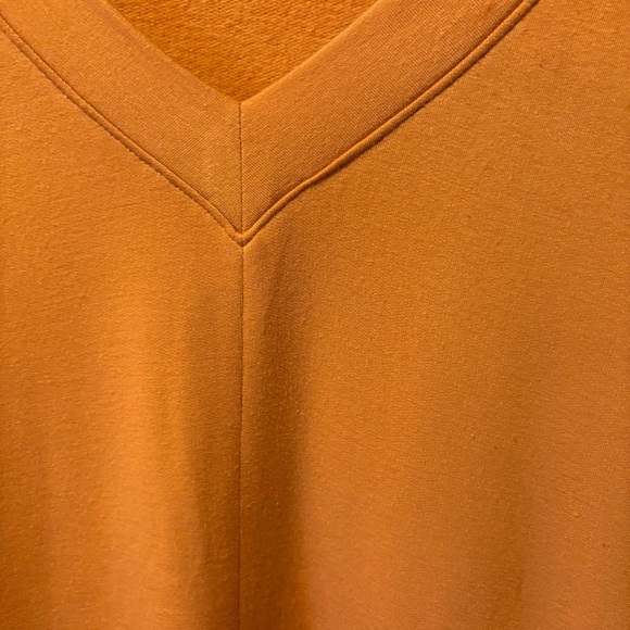 Loft women’s V-neck orange top with batwing sleeves size M - Picture 3 of 8